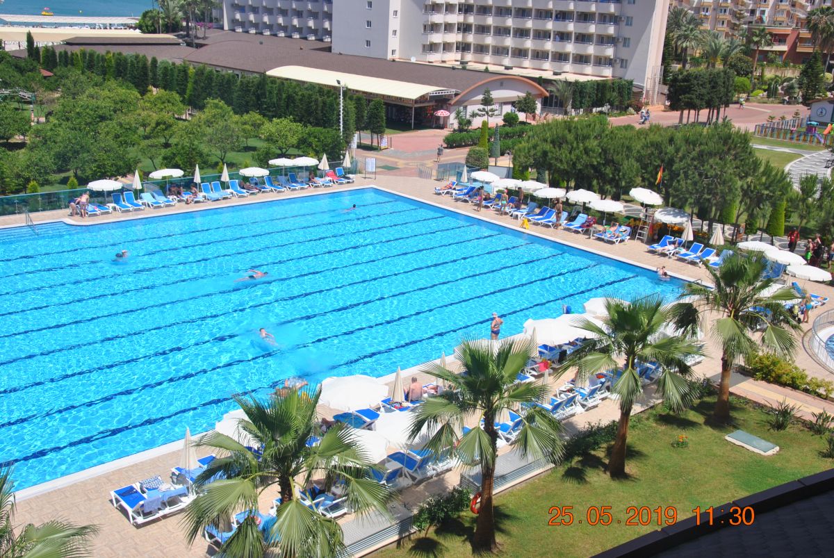 imagini hotel LONICERA RESORT